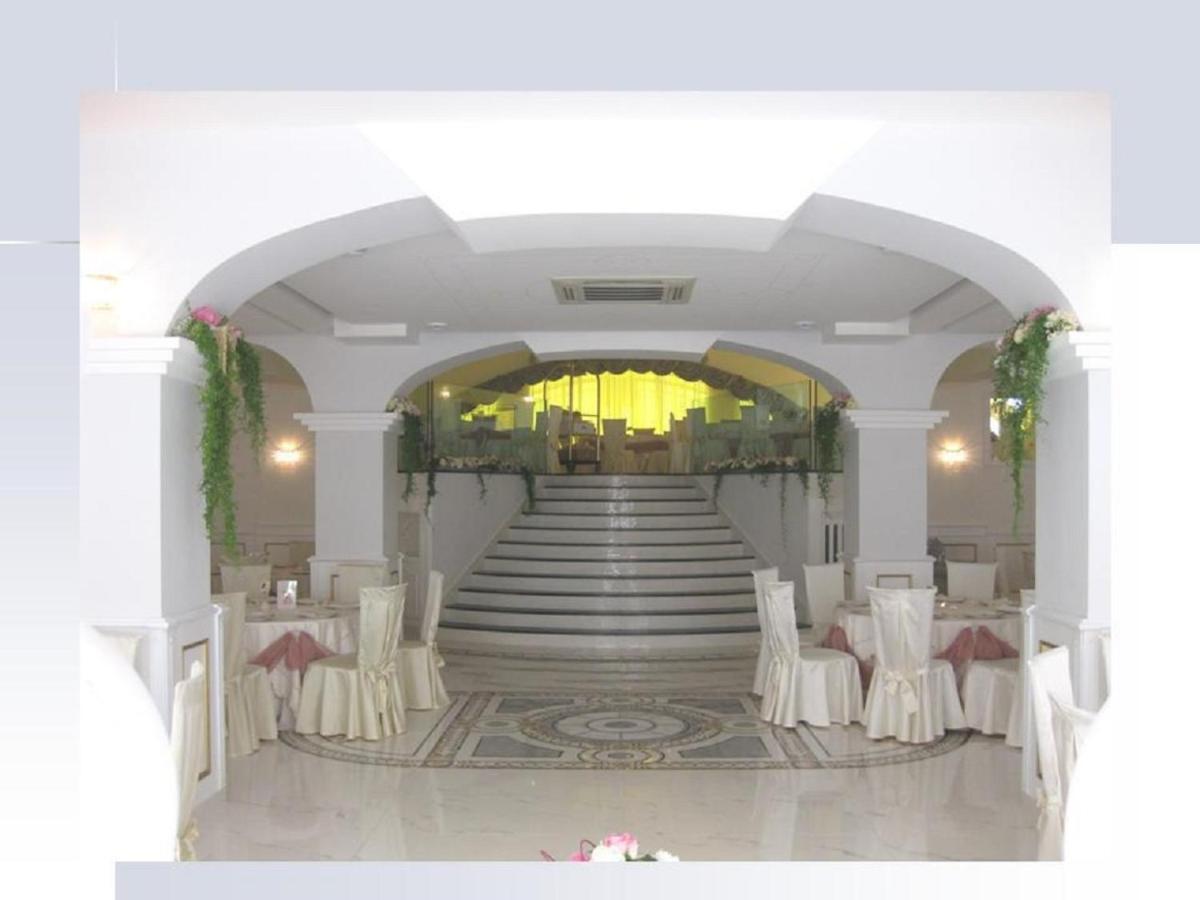 רג'יו די קאלאבריה Hotel Apan מראה חיצוני תמונה